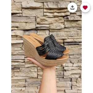 Mexicanita Handmade Women's Wedge Slip On Leather Huarache Sandals-Sz 8-EUC